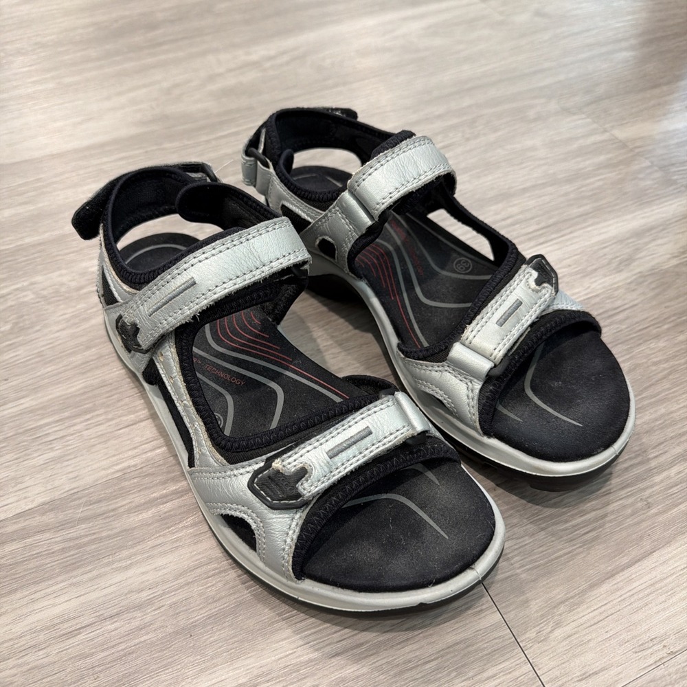 Ecco Yucatan Sport Off-road Metallic Silver Sandals Women's 39 Or 8 Hiking Camp